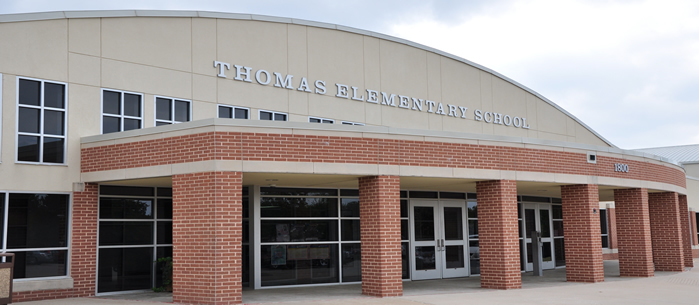 Thomas Elementary School front entrance 